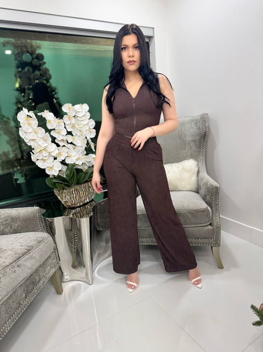 Espresso Crinkle Texture Collar Zip up Pant Set